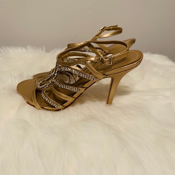 Aldo Heel - Picture 4 of 14